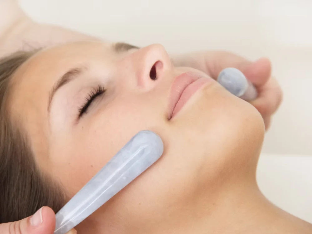 Skin tips to clear up acne prone skin with a holistic approach